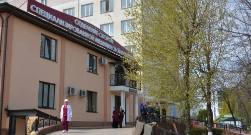 Республиканская клиническая больница в Назрани. Фото: пресс-служба Минздрава Ингушетии, http://irkbri.ru/index.php/galereya#bwg1/1