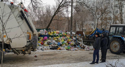 Вывоз мусора в Волгограде. Фото Татьяны Филимоновой для "Кавказского узла"