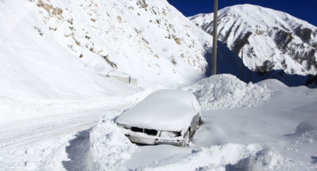 Заваленная снегом дорога в Южной Осетии. Фото: Sputnik / Denis Abramov
