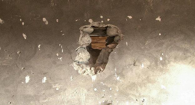 Поврежденный обстрелом дом. Фото Sputnik / Ramil Ibrahimov
https://az.sputniknews.ru/karabakh/20190119/418998047/Protivnik-vnov-obstrelyal-azerbaydzhanskie-sela.html