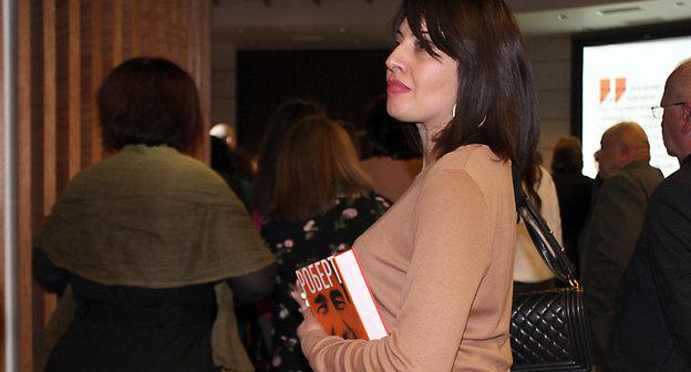 Жители Нагорного Карабаха на презентации книги Роберта Кочаряна в Степанакерте. Фото: Алвард Григорян для "Кавказского узла".