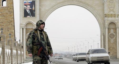 Въезд в Грозный. Фото: REUTERS/Denis Sinyakov (RUSSIA)