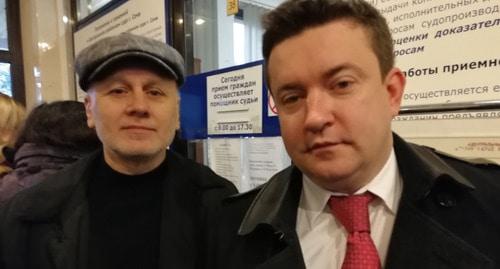 Адвокаты Чермита Инвер Тлий (слева) и Александр Бурнаев. Фото Светланы Кравченко для "Кавказского узла"