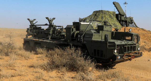 Полигон Ашулук, Астраханская область. Фото пресс-службы Минобороны России: http://мультимедиа.минобороны.рф/multimedia/photo/gallery.htm?id=24633@cmsPhotoGallery