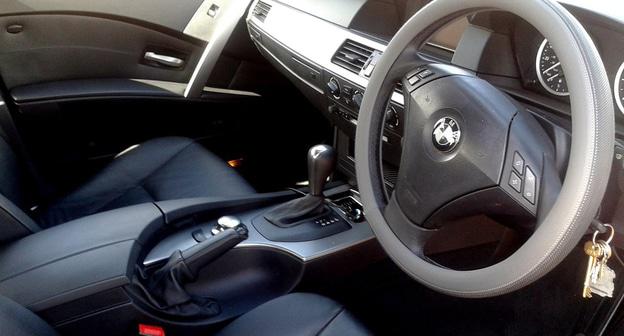 Машина с правым рулём. Фото pixabay.ru