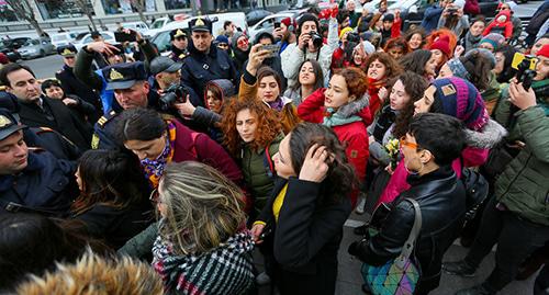 Участники марша против насилия по отношению к женщинам. Баку, 8 марта 2019 г. Фото Азиза Каримова для "Кавказского узла"