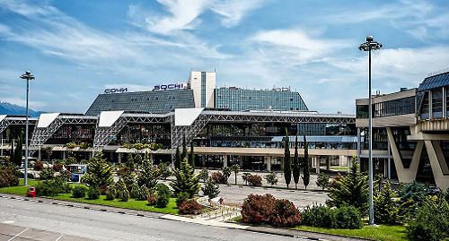 Аэропорт Сочи. Фото: пресс-служба "Базел Аэро", http://aer.aero/press-center/photo/mezhdunarodnyy-aeroport-sochi/