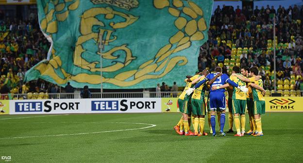 Игроки футбольного клуба "Кубань". Фото: Елена Синеок, ЮГА.ру