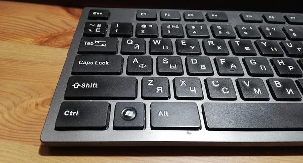 Клавиатура компьютера. Фото Нины Туманвоой для "Кавказского узла"