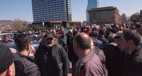 Акция протеста таксистов в Тбилиси. 27 марта 2019 г. Фото Беслана Кмузова для "Кавказского узла"