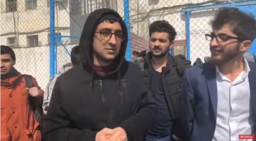 Байрам Мамедов с соратниками после выхода на свободу в результате помилования. Скриншот с видео MeydanTV в Youtube  https://www.youtube.com/watch?v=SLRlTINa17c