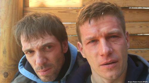 Сергей Хазов-Кассиа и Андрей Костянов после нападения. Фото Сергей Хазов-Кассиа RFE/RL
