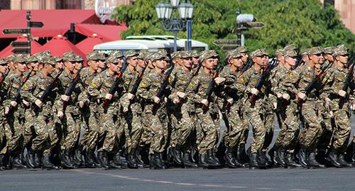 На военном параде в честь 25-летия независимости Армении. Фото Тиграна Петросяна для "Кавказского узла"