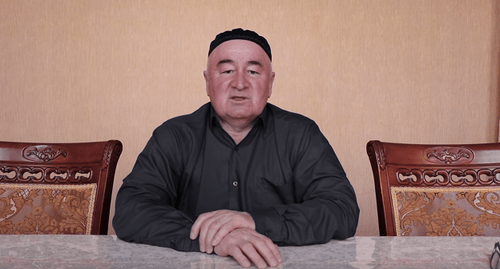 Малсаг Ужахов. Кадр видеообращения активиста, опубликованного на YouTube.