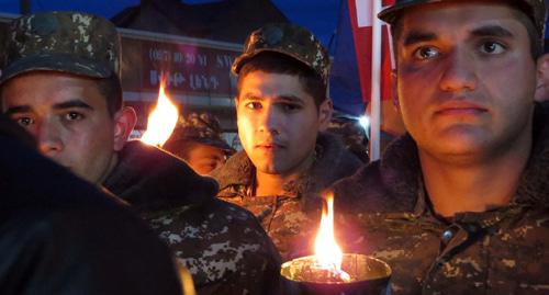 Факельное шествие в Степанакерте 23 апреля 2019 года. Фото Алвард Григорян для "Кавказского узла"