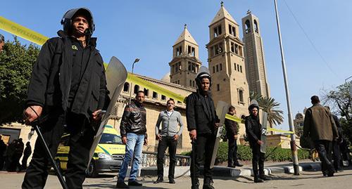 Сотрудник полиции. Каир. Фото: REUTERS/Mohamed Abd El Ghany