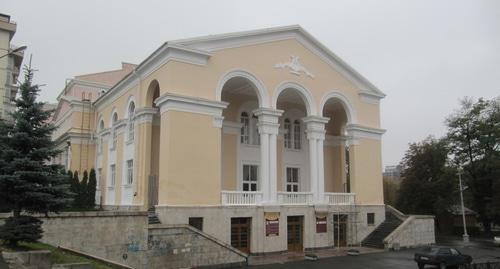 Филиал Мариинского театра во Владикавказе. Фото: Rartat -https://commons.wikimedia.org/w/index.php?curid=39227528