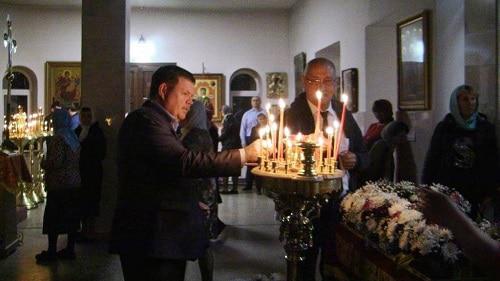 Верующие отмечают Пасху в Кизляре. Фото: пресс-служба администрации Кизляра http://mo-kizlyar.ru/