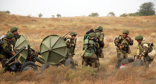 Артиллеристы мотострелковых полков, дислоцированных в Чечне, на двусторонних учениях на ставропольском полигоне «Серноводский».  Фото  Пресс-служба ЮВО