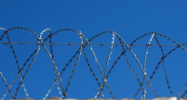 Ограждение режимного объекта. Фото Нины Тумановой для "Кавказского узла"