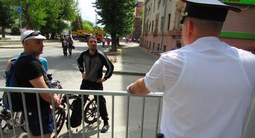 Конфликт велосипедистов с полициейв Волгограде. Фото Вячеслава Ященко для "кавказского узла"
