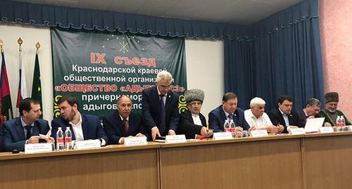 Участники съезда "Адыгэ Хасэ" в Сочи. 21 мая 2019 г. Фото Аскера Сохта для "Кавказского узла"