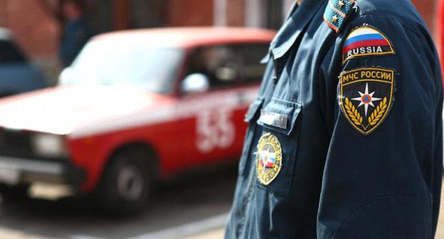 Сотрудник МЧС. Фото: Федор Обмайкин / Югополис