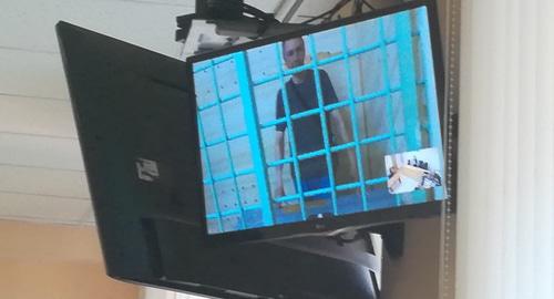 Валерий Рогозин участвует в судебном процессе по видеосвязи. Фото Татьяны Филимоновой для "Кавказского узла"