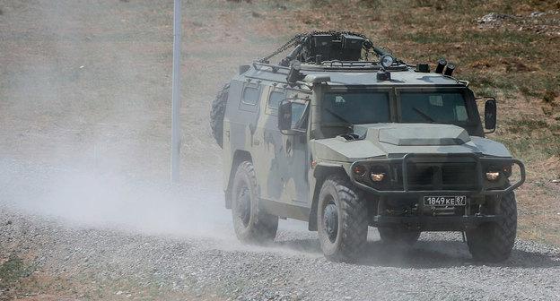 Автомобиль мотострелков Фото Пресс-служба МО http://mnogokino.club/25-bednye-lyudi-1-sezon.html