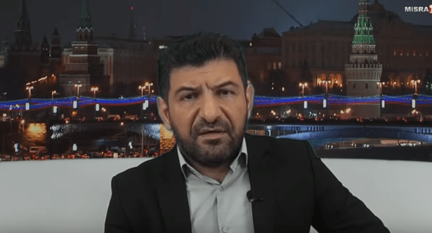 Азербайджанский журналист Фуад Аббасов. Фото: скриншот с Youtube-канала Fuad Abbasov MISRA-TV https://www.youtube.com/watch?v=UmHhq6j3u6M
