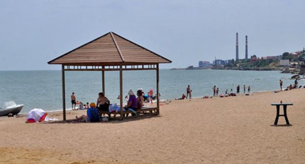 Махачкалинский городской пляж. 21 июня 2015 года. Фото Лейлы Тагировой для "Кавказского узла"