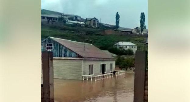 Подтопленный дом в Дагестане. Фото: скриншот сообщения https://www.facebook.com/groups/508280819541629/permalink/855098691526505/