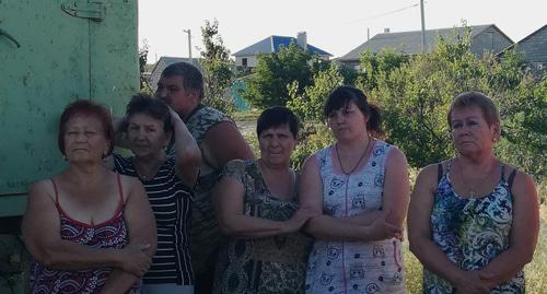 Участники схода в поселке Городище. 24 июня 2019 г. Фото Татьяны Филимоновой для "Кавказского узла" Участники схода в поселке Городище. 24 июня 2019 г. Фото Татьяны Филимоновой для "Кавказского узла"