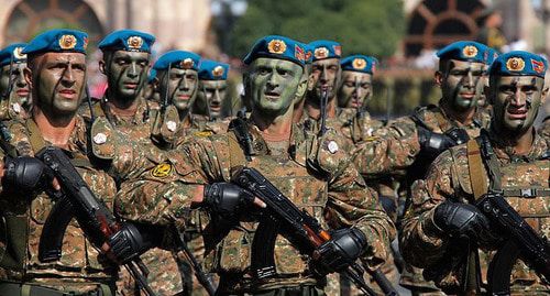 Военнослужащие армии Армении. Фото: Khustup https://ru.wikipedia.org