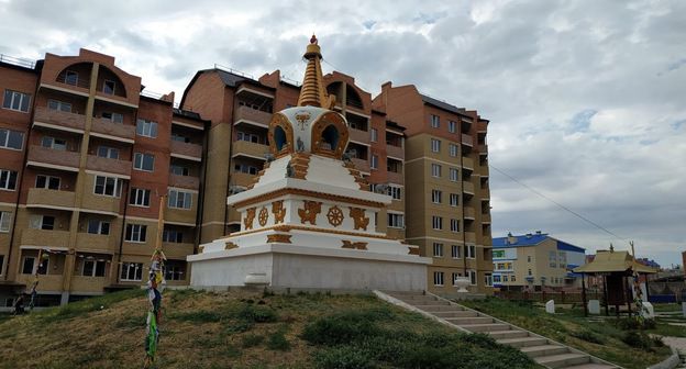 Дом № 52 в 9-м микрорайоне Элисты. Фото Бадмы Бюрчиева для "Кавказского узла".