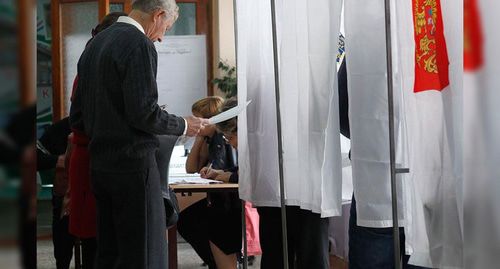 На избирательном участке. Фото Влада Александрова, Юга.ру