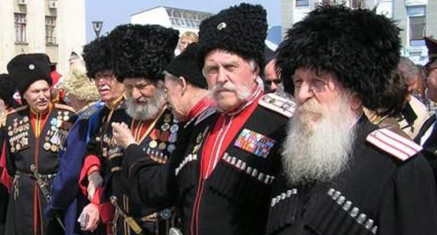 Казаки. Фото Елены Синеок, Юга.ру