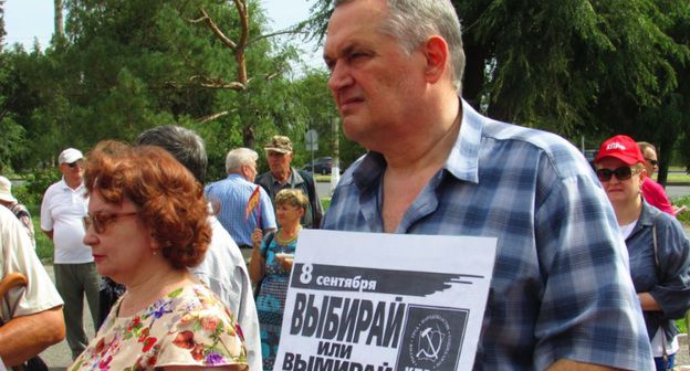 Участник митинга за честные выборы в Волгограде. Фото Вячеслава Ященко для "Кавказского узла"