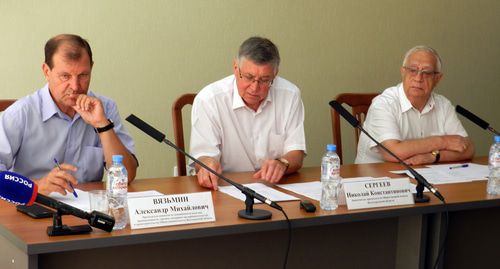 Члены общественной палаты на слушаниях. Фото Татьяны Филимоновой для Кавказского узла
