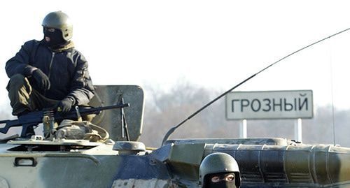 Сотрудники силовых структур. Фото: REUTERS/Eduard Kornienko