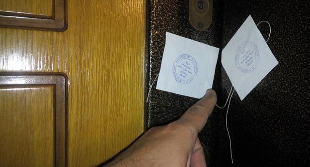 Опечатанный офис Общества правового просвещения. Фото предоставлено "Кавказскому узлу" Интигамом Алиевым