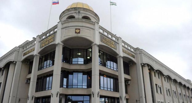 Здание правительства Ингушетии. Фото: пресс-служба администрации города Назрани https://nazrangrad.ru/2017/01/01/v-pravitelstve-ingushetii-v-novogodnie-prazdniki-rabotaet-operativnyj-shtab/