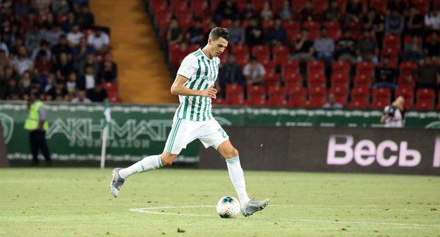 Футболист "Ахмата". Фото пресс-службы футбольного клуба: http://www.fc-akhmat.ru