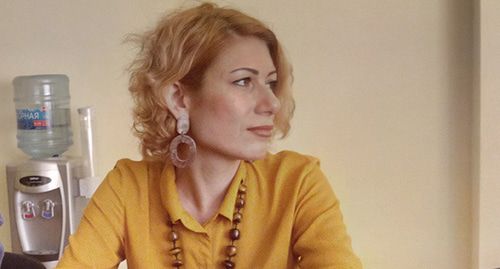 Суат Абдуллаева, супруга Арсена Абдуллаева.  25 сентября 2019 года. Фото Расула Магомедова для «Кавказского узла»