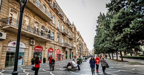 Улица  Баку. Фото Азиза Каримова для "Кавказского узла"