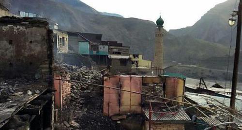 Село Тисси-Ахитли после пожара. Фото Ильяса Капиева для "Кавказского узла".