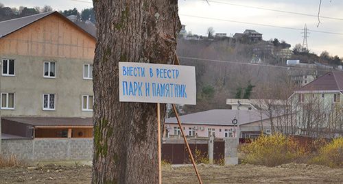 Жители поселка в Сочи оспорили требование снести памятник героям войны. Фото Светланы Кравченко для "Кавказского узла"