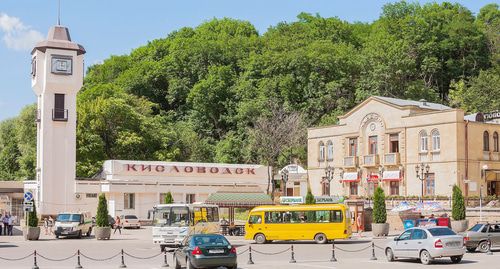 Железнодорожный вокзал станции Кисловодск. Фото: AlixSaz - https://ru.wikipedia.org/wiki
