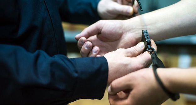 Задержание. Фото Елены Синеок, Юга.ру https://www.yuga.ru/news/445851/