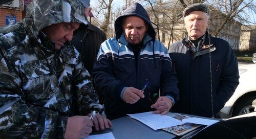 Бывшие сотрудники "Кингкоула" в Гуково. 16 ноября 2019 года. Фото Вячеслава Прудникова для "Кавказского узла"